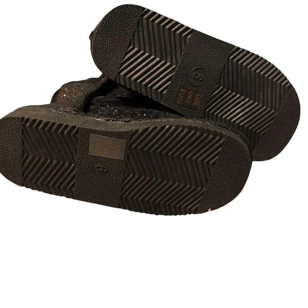 FabKids Girls Black Glitter Fuzzy Fuzzies Winter‎ Boots Size T6 US6 EU22